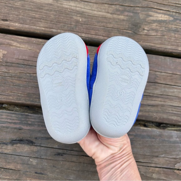 Shark Slippers Toddler Baby Shark Size 5 - Picture 3 of 11